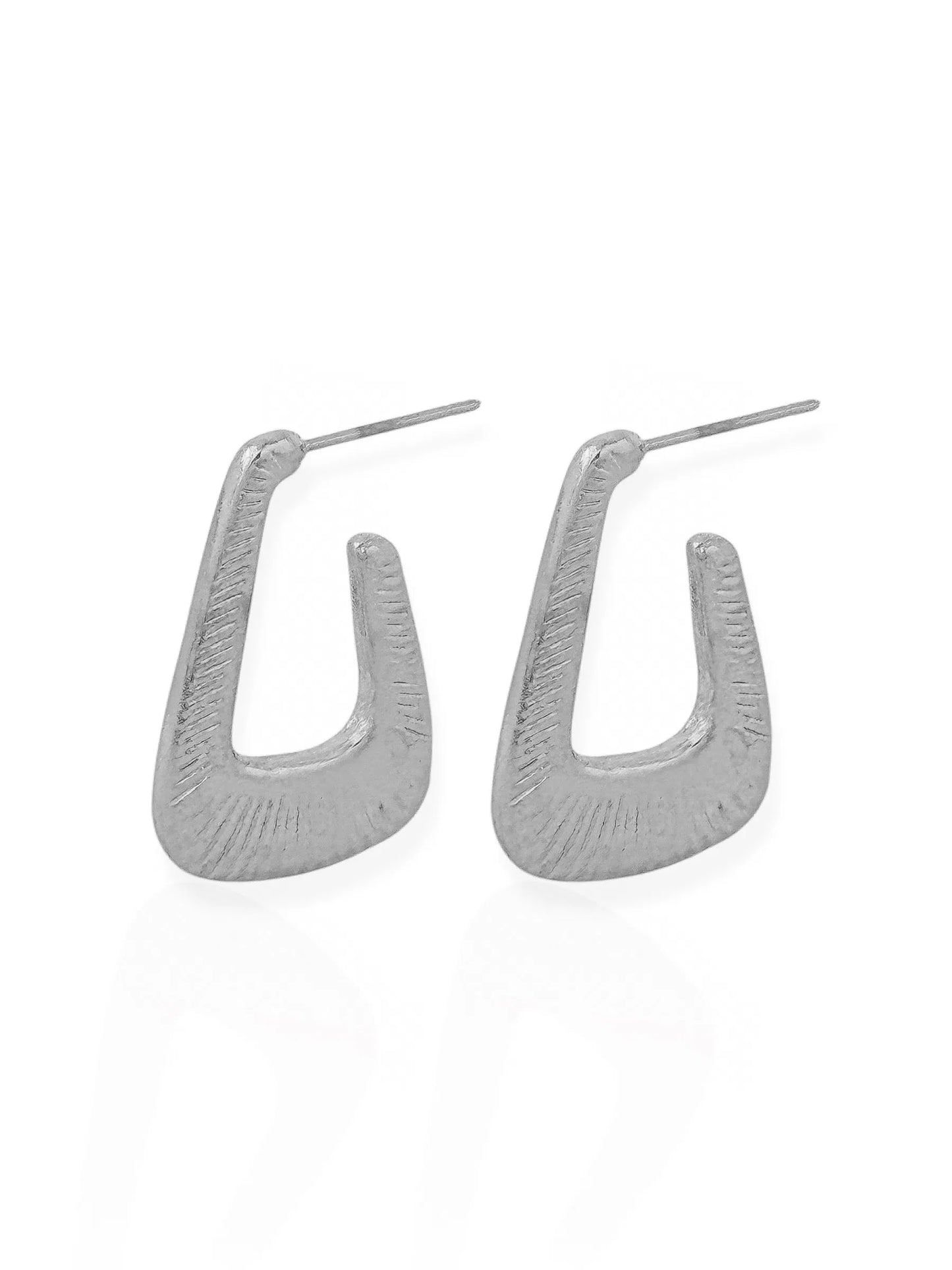 Brinco Folheado a Ouro 18k e Prata Argola Quadrada Texturizada - Prata