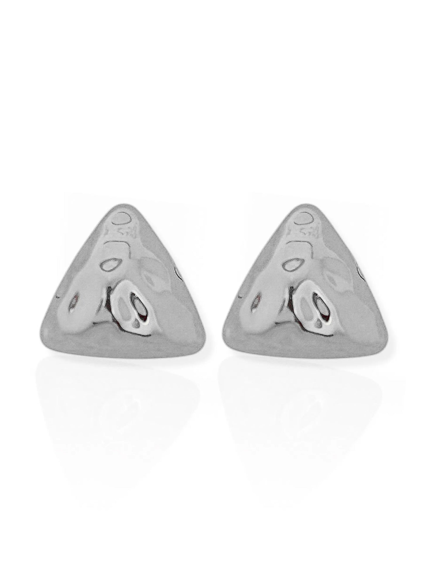 Brinco Folheado a Ouro 18k e Prata Triangulo Martelado - Prata
