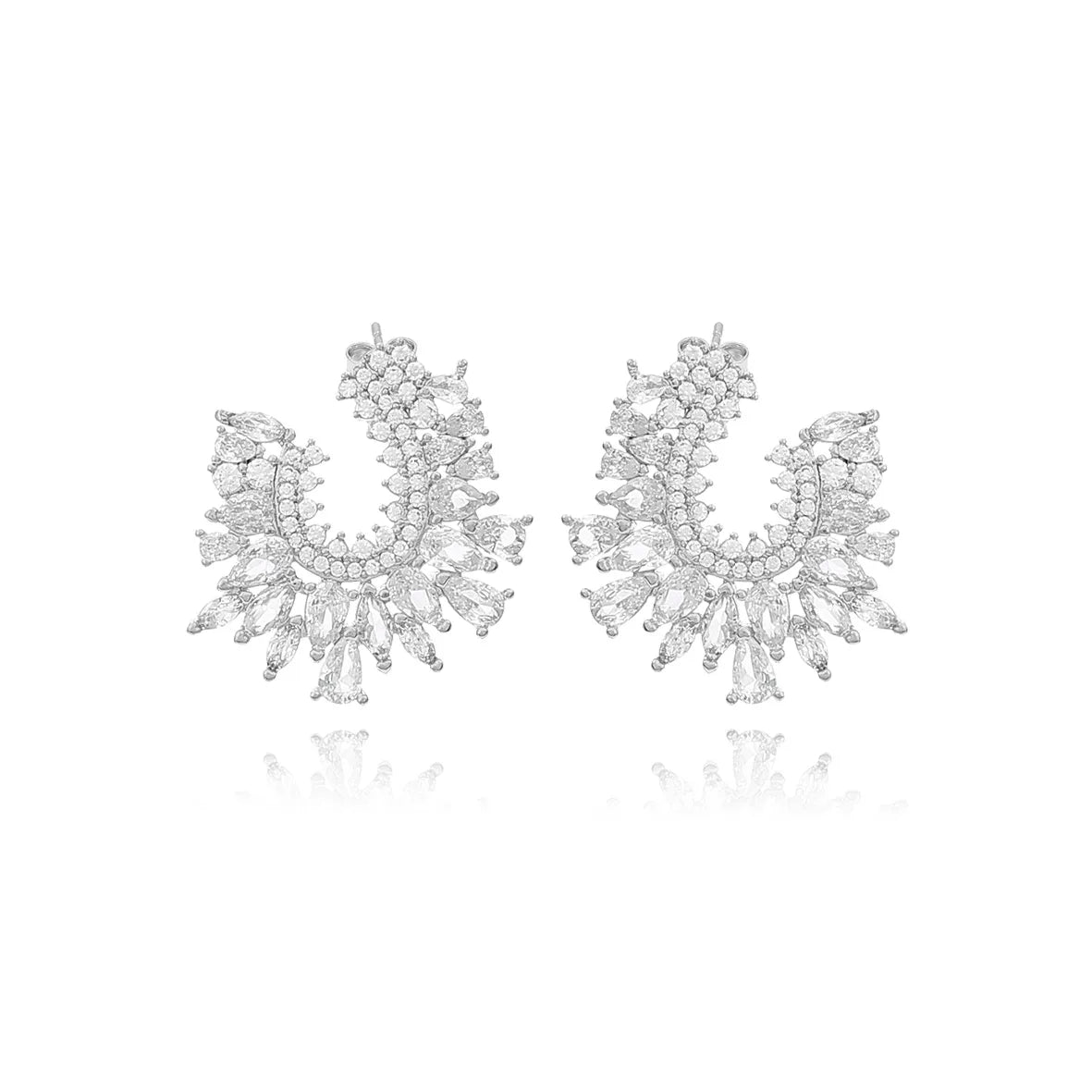 Brinco Gota Vazada com Zircônias Navetes Folheado Ródio Branco