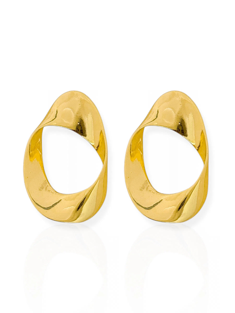 Brinco Folheado a Ouro 18k e Prata Oval Ondulado Vazado - ouro