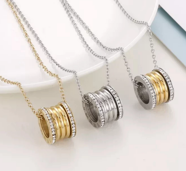 Conjunto Colar e Brinco Cilíndrico com Cristais – Luxo Minimalista - Ouro