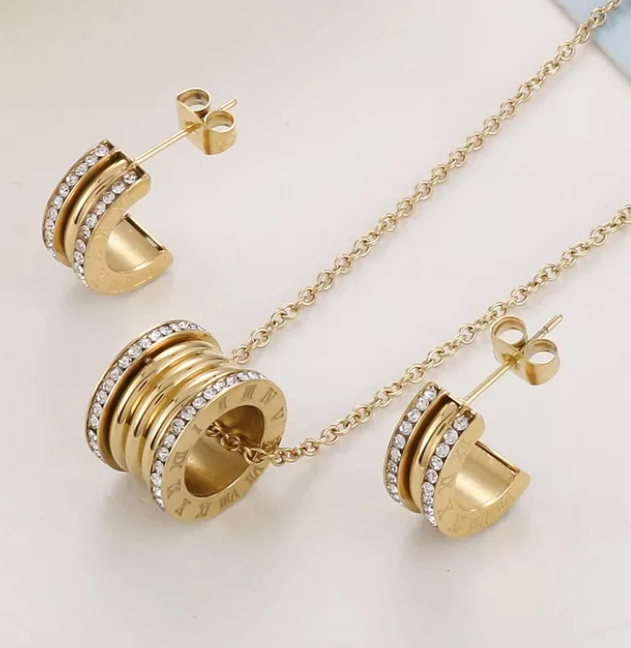 Conjunto Colar e Brinco Cilíndrico com Cristais – Luxo Minimalista - Ouro